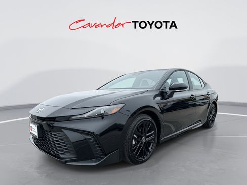 Certified 2026 Toyota Camry SE image 1