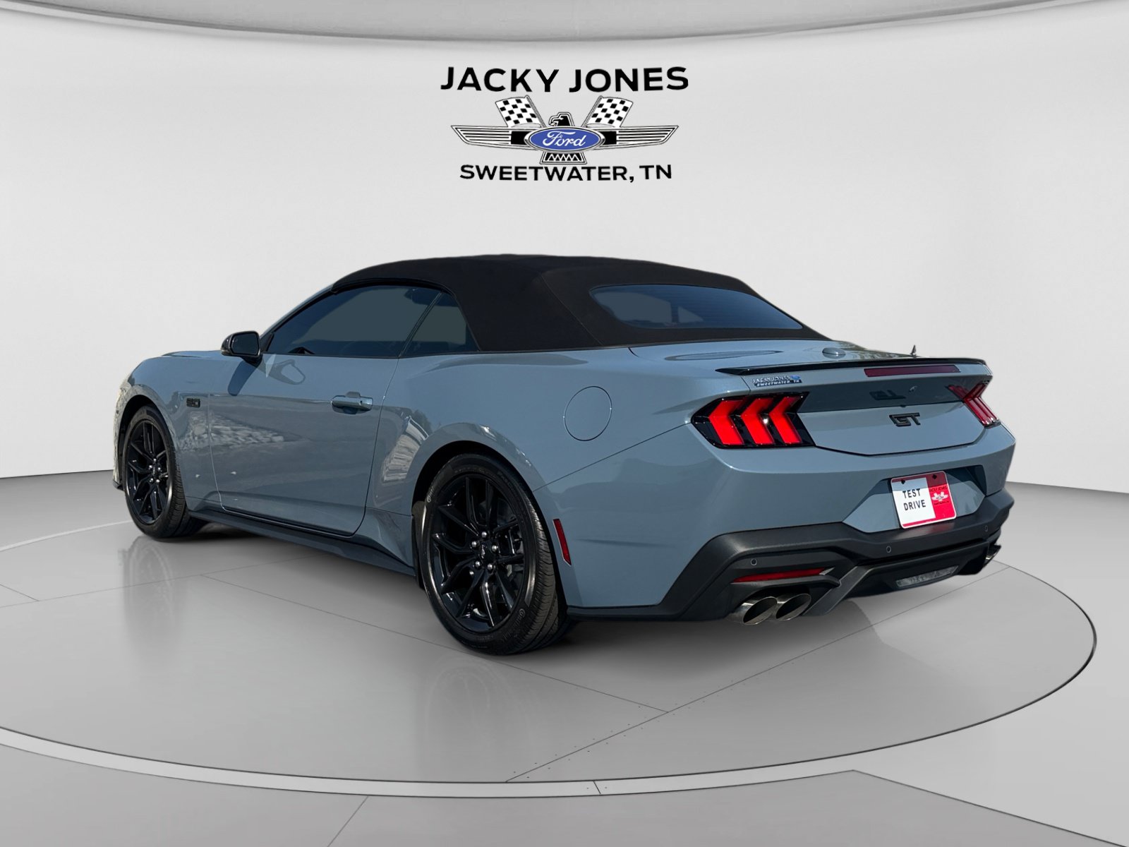 Used 2025 Ford Mustang GT Premium RWD image 3