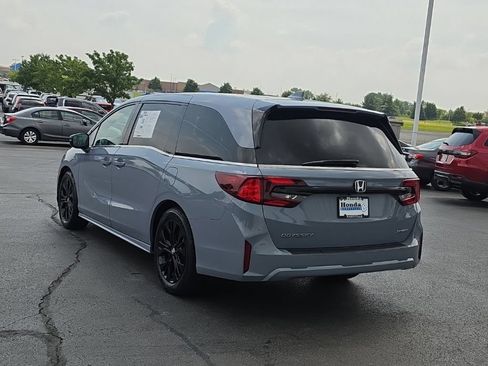 Used 2025 Honda Odyssey Sport-L image 5
