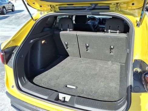 Certified 2024 Chevrolet Trax RS w/ Driver Confidence Package image 23