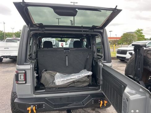 Used 2023 Jeep Wrangler Sport AWD/4WD image 26