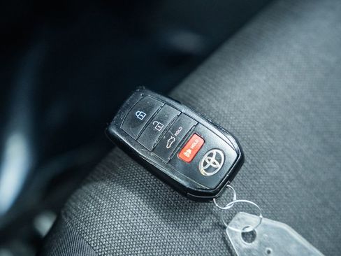Used 2025 Toyota Camry LE FWD image 41