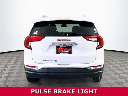 Used 2023 GMC Terrain SLT w/ Infotainment Package II image 28