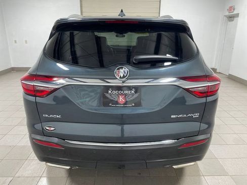 Used 2018 Buick Enclave Essence w/ Trailering Package AWD/4WD image 5