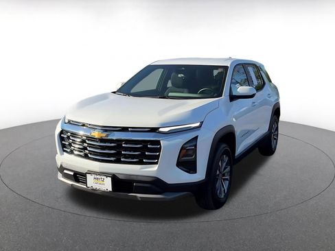 Used 2025 Chevrolet Equinox LT image 7