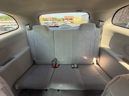 Used 2017 Buick Enclave Convenience FWD image 13