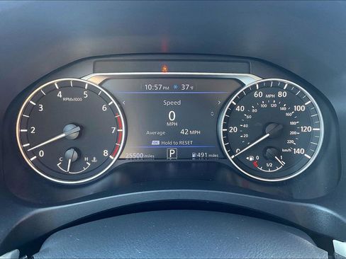 Used 2025 Nissan Altima 2.5 SV image 16