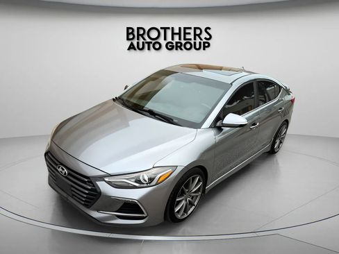 Used 2017 Hyundai Elantra Sport w/ Sport Premium Package 06 FWD image 6