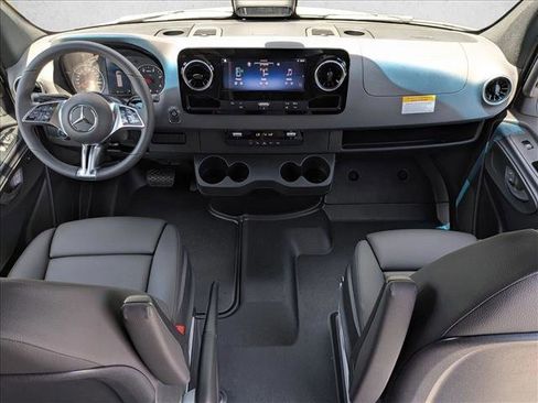 New 2026 Mercedes-Benz Sprinter 2500 image 14