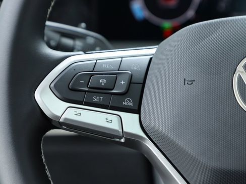 New 2026 Volkswagen Tiguan SE image 21