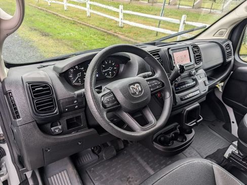 Used 2026 RAM ProMaster 2500 w/ Convenience Group FWD image 20