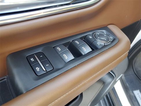 Used 2021 Chevrolet Tahoe High Country image 25