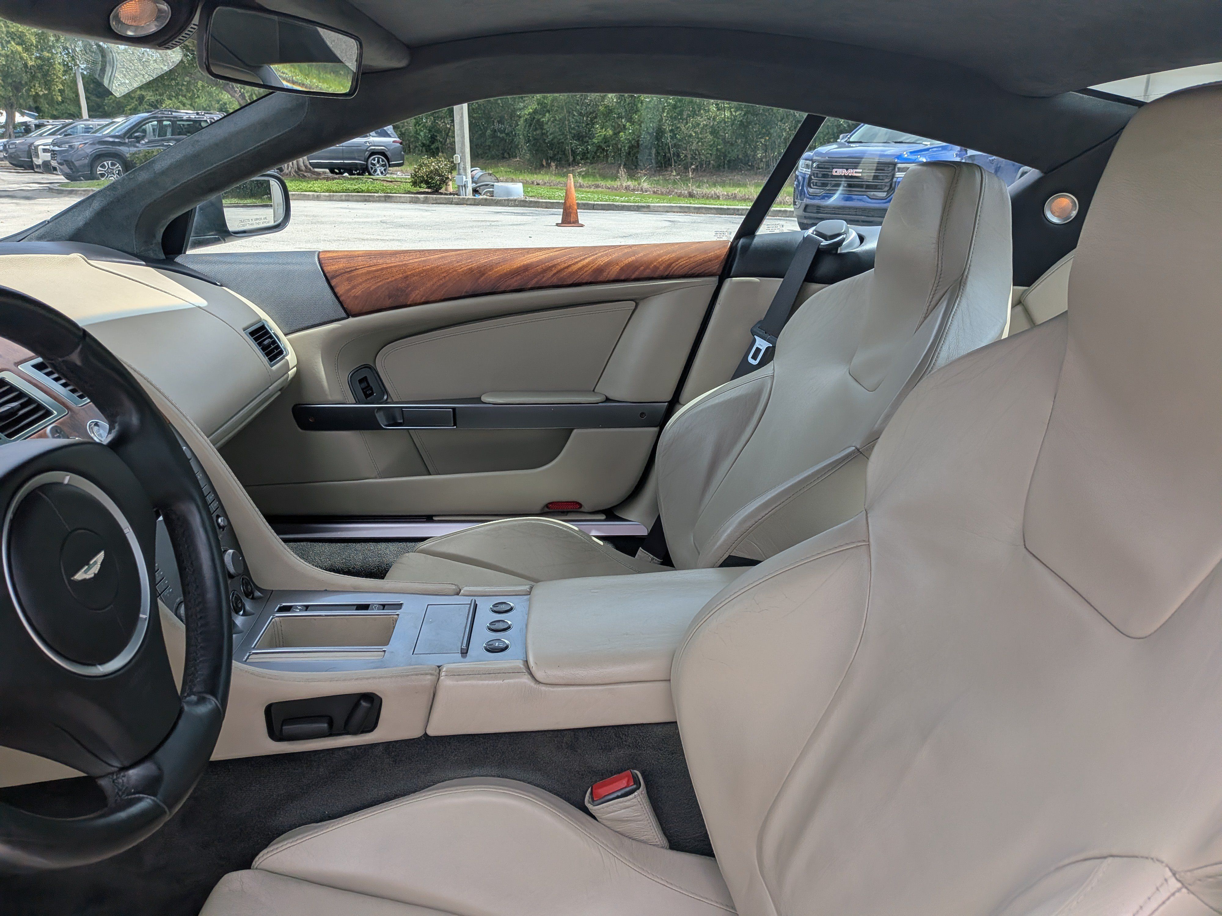 Used 2005 Aston Martin DB9 Coupe RWD image 17