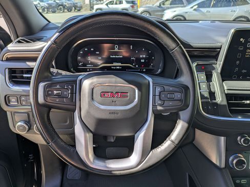 Certified 2024 GMC Yukon XL SLE image 15