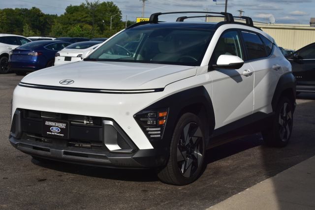 Used 2025 Hyundai Kona Limited AWD/4WD image 17