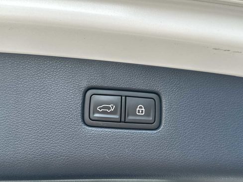 Used 2021 Genesis GV80 2.5T w/ Prestige Package 05 image 22