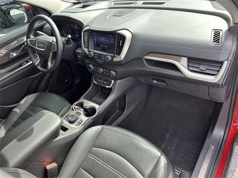 Used 2022 GMC Terrain Denali w/ Denali Premium Package image 18