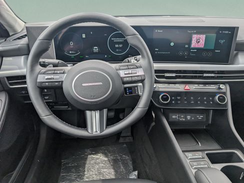 New 2025 Hyundai Sonata Limited image 19