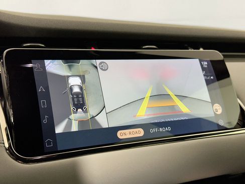 Used 2021 Land Rover Range Rover Evoque R-Dynamic SE image 14