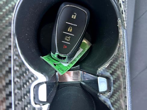 Used 2018 Chevrolet Camaro SS image 33