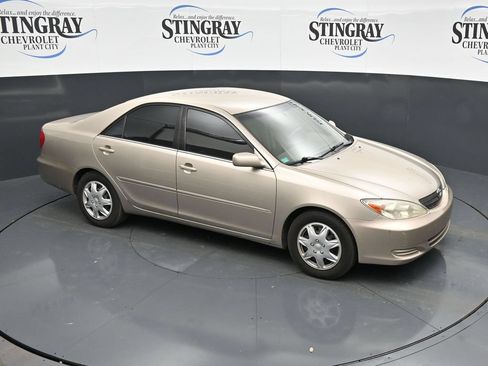 Used 2002 Toyota Camry XLE FWD image 18