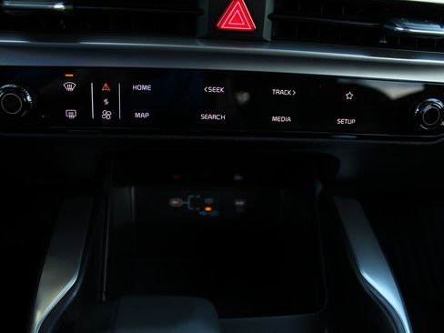 New 2026 Kia Sorento LX FWD image 37