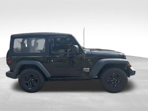 Used 2018 Jeep Wrangler Sport AWD/4WD image 4