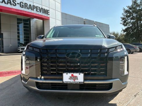 Used 2024 Hyundai Palisade SEL FWD image 3