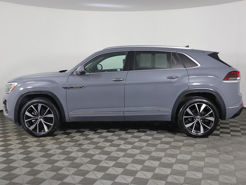 Used 2025 Volkswagen Atlas Cross Sport SEL Premium R-Line AWD/4WD image 22