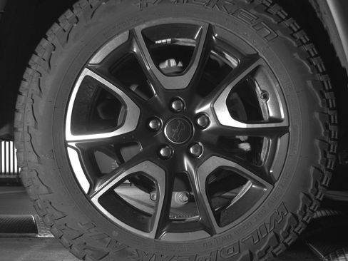 Used 2025 Jeep Compass Trailhawk w/ Trailer Tow Group AWD/4WD image 15