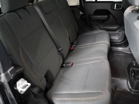 Used 2025 Jeep Wrangler Unlimited Sport AWD/4WD image 25