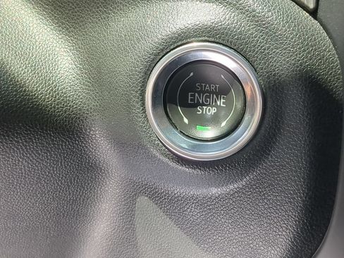 Used 2021 GMC Sierra 1500 Denali AWD/4WD image 17