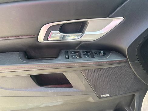 Used 2011 GMC Terrain SLT AWD/4WD image 8