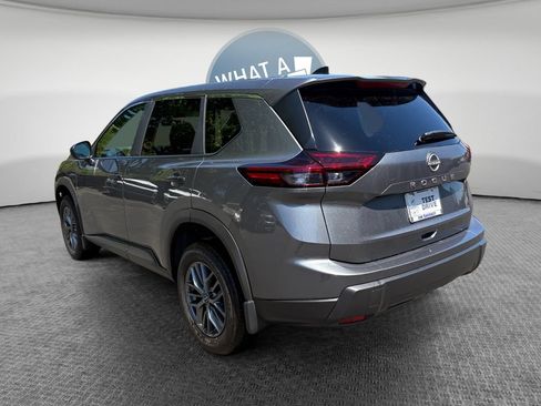 Used 2026 Nissan Rogue S FWD image 6