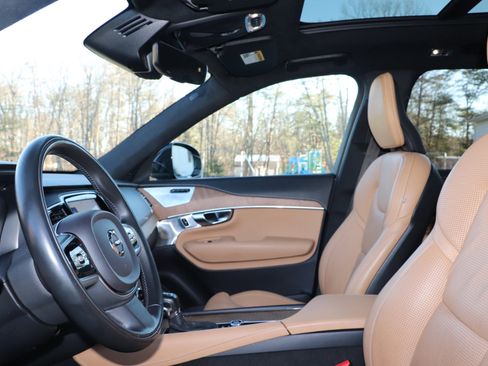 Used 2019 Volvo XC90 T6 Inscription w/ Luxury Package image 13