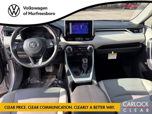 Used 2023 Toyota RAV4 XLE Premium image 25