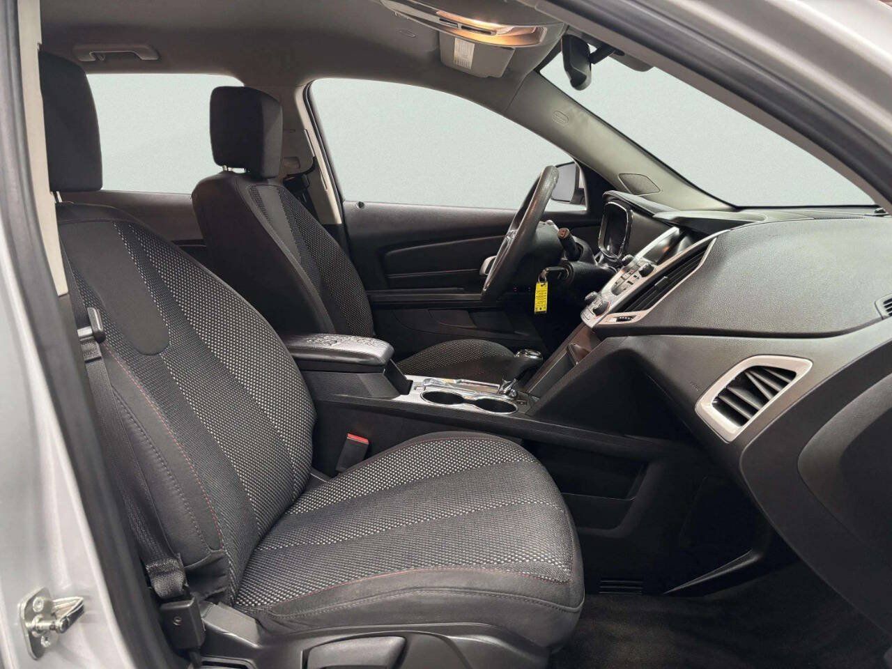 Used 2017 GMC Terrain SLE FWD image 21