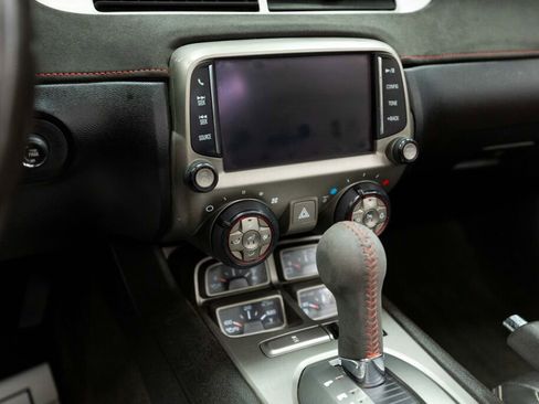 Used 2015 Chevrolet Camaro SS image 10