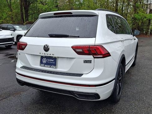 Used 2022 Volkswagen Tiguan SE R-Line AWD/4WD image 10