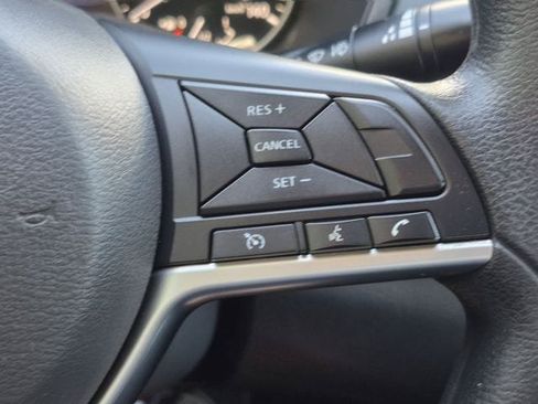 Used 2020 Nissan Altima 2.5 S FWD image 11
