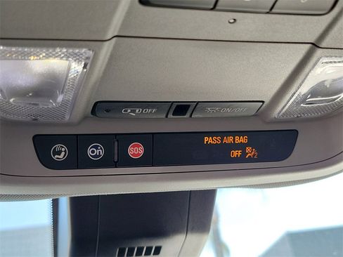 Used 2021 GMC Terrain SLT image 18