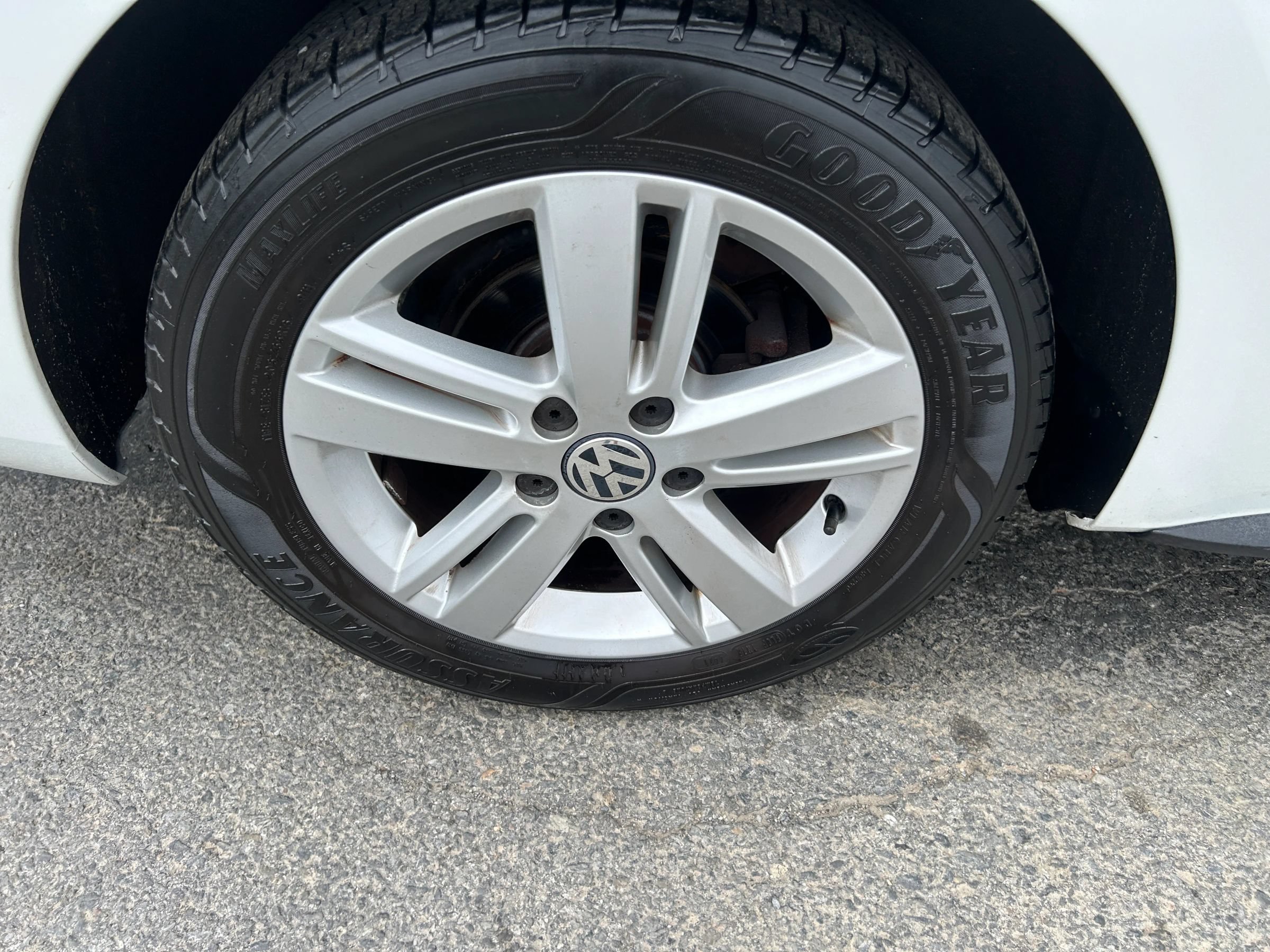 Used 2014 Volkswagen Jetta Hybrid Sedan FWD image 11