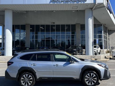 Certified 2025 Subaru Outback Limited w/ Popular Package #2 image 2