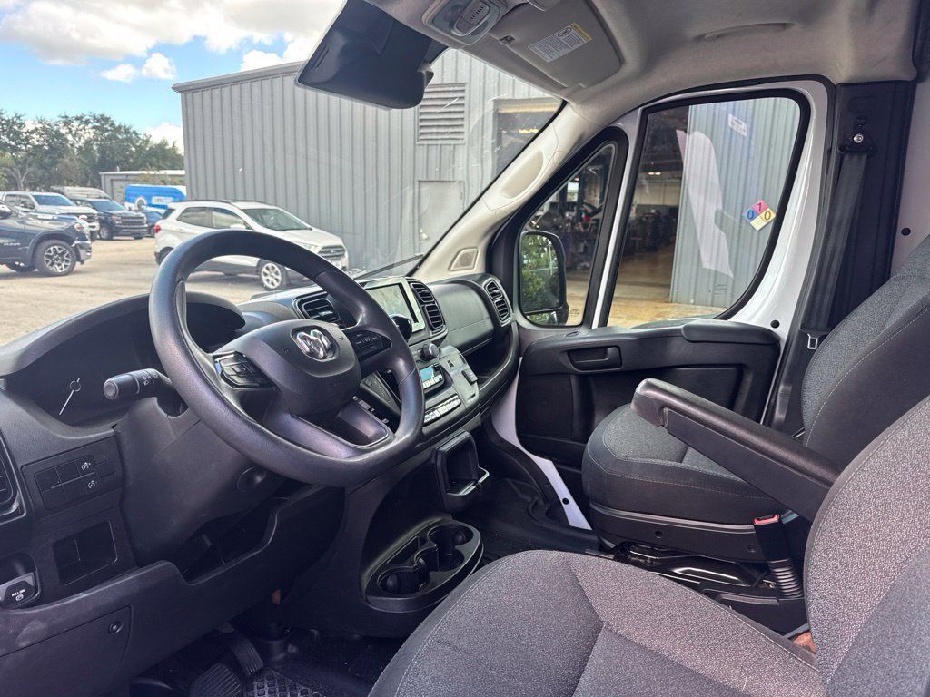 Used 2023 RAM ProMaster 2500 FWD image 4