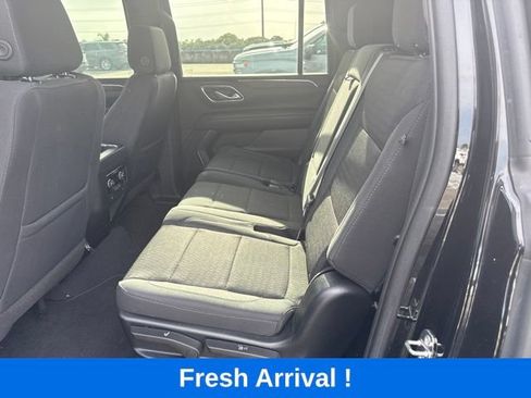 Used 2023 Chevrolet Suburban LS AWD/4WD image 3