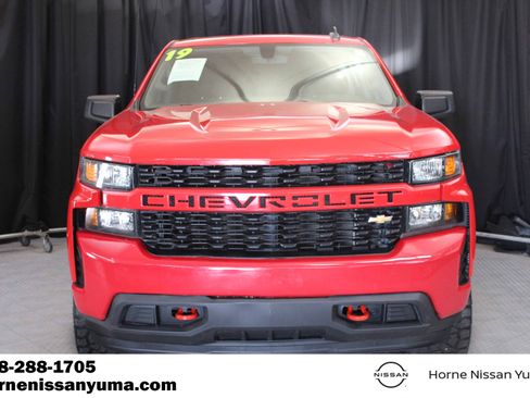 Used 2019 Chevrolet Silverado 1500 Custom w/ Infotainment Package RWD image 2
