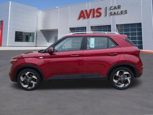 Used 2025 Hyundai Venue SEL FWD image 10