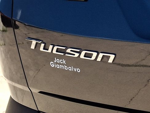 Certified 2023 Hyundai Tucson Limited AWD/4WD image 31