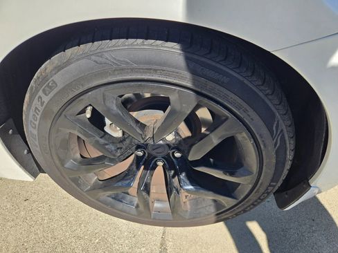 Used 2016 Nissan 370Z Coupe image 29