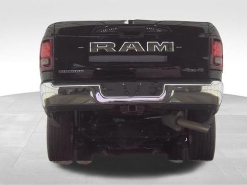 Used 2025 RAM 2500 Big Horn AWD/4WD image 8